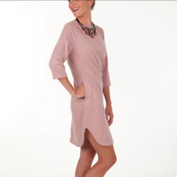 💥BUY 1 GET 2ND 1/2 OFF TRACY NEGOSHIAN DRESSES💥 - Picture 3 of 8